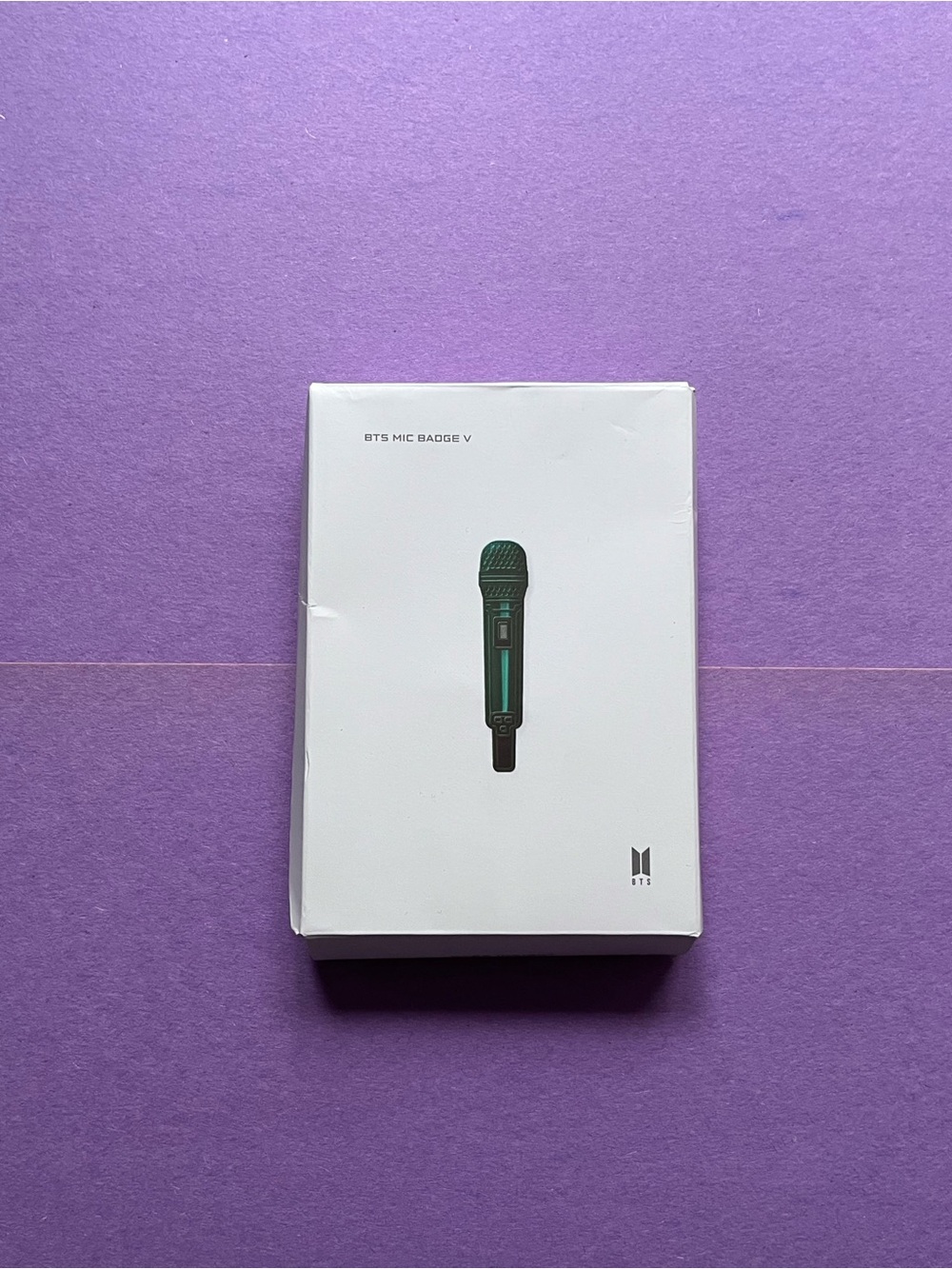 BTS V Hybe Insight official Mic Badge No Photocard